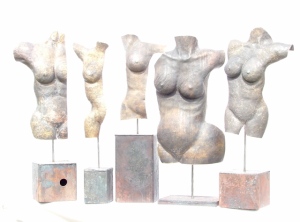 fragmentos - 5 torsos, esculturas de bronce & acero, 2009