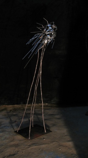 "sphid deviant", escultura de acero & inoxidable de Hans Some, 2014